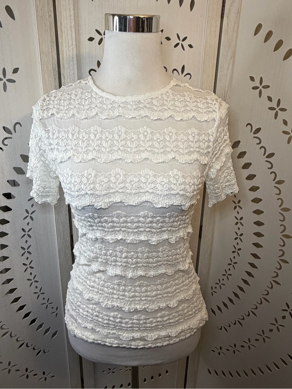 White Lace Ruffle Short-Sleeve Top